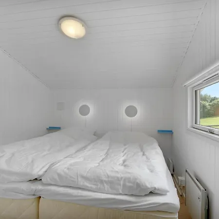 Three-bedroom In Bjert Prázdninový dům