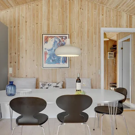 In Bjert With House Sea View Holiday home