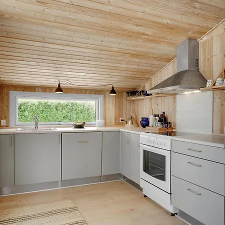 In Bjert With House Sea View