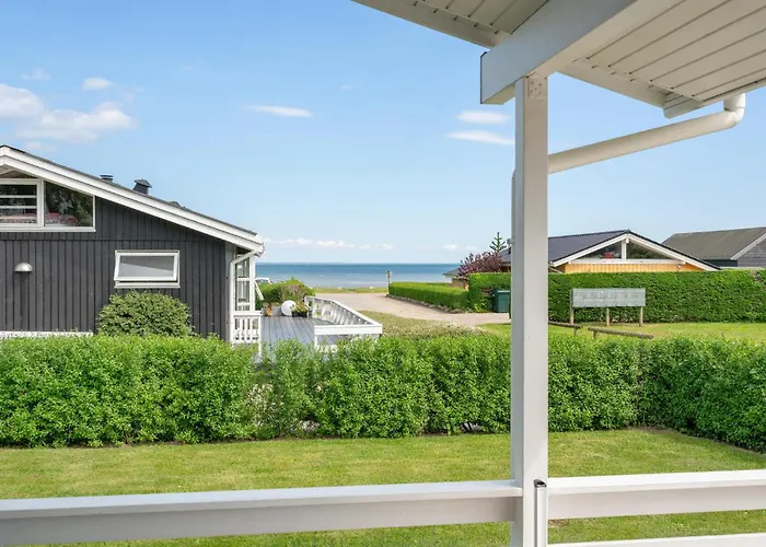 Three-bedroom In Bjert Dom wakacyjny Binderup Strand