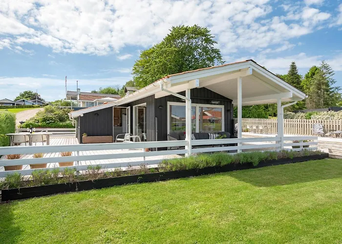 Three-bedroom In Bjert *